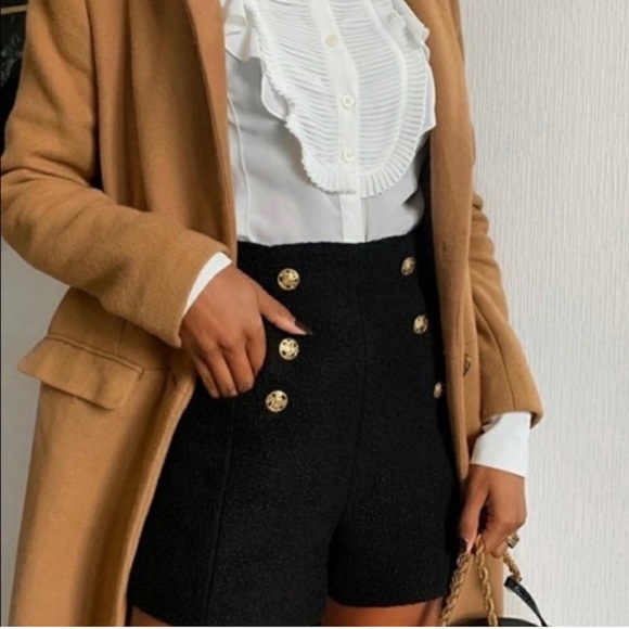 Zara Black Textured High Waisted Shorts with Gold Buttons - Picture 9 of 10